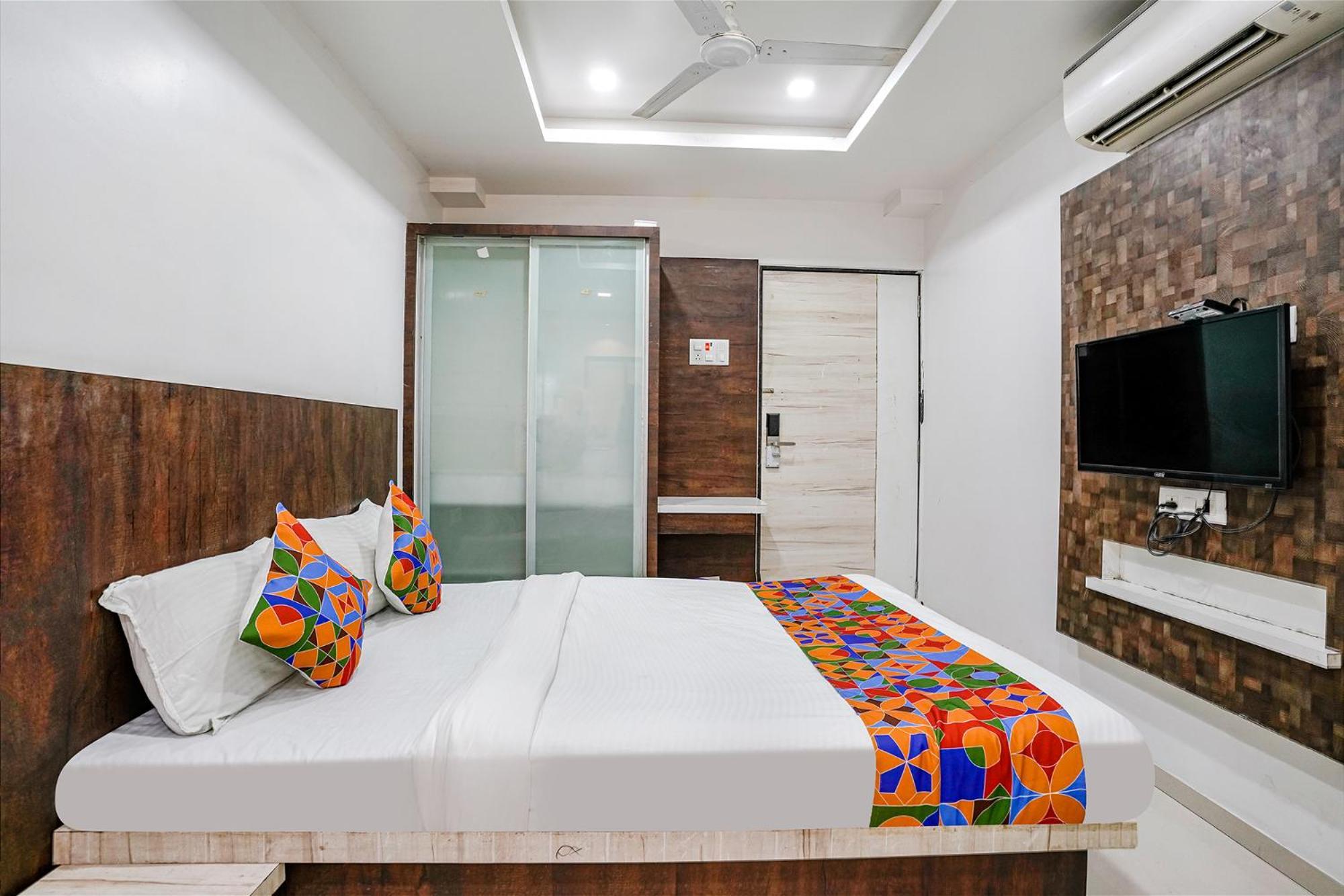 Fabhotel Krishna Inn Kashele Ngoại thất bức ảnh